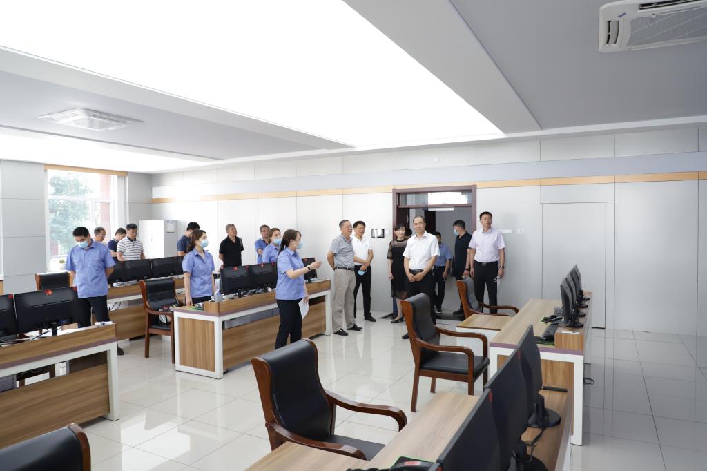 参观吉林供电段调度指挥中心